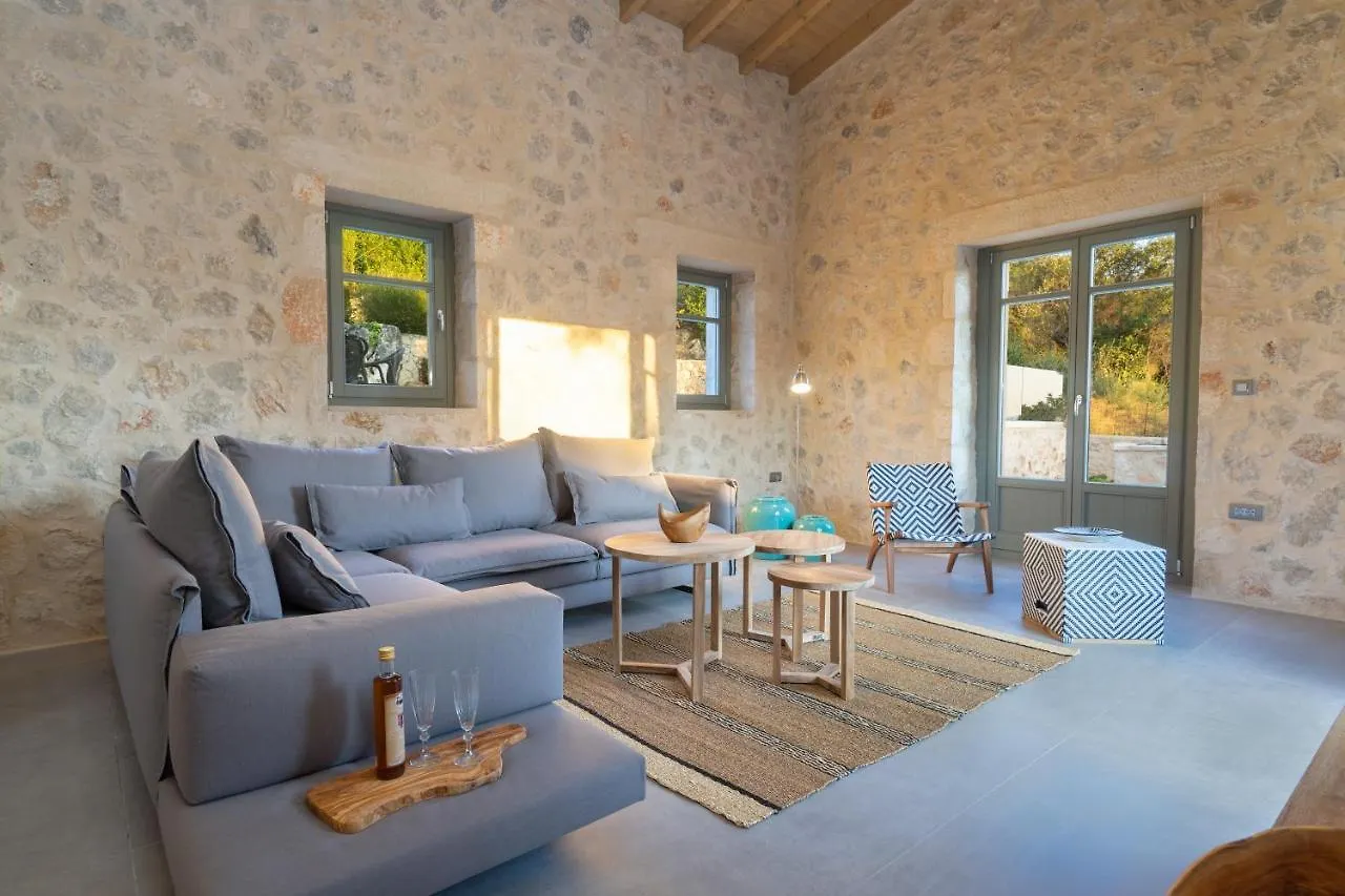 Villa Dafni 0*, Defaranata Greece