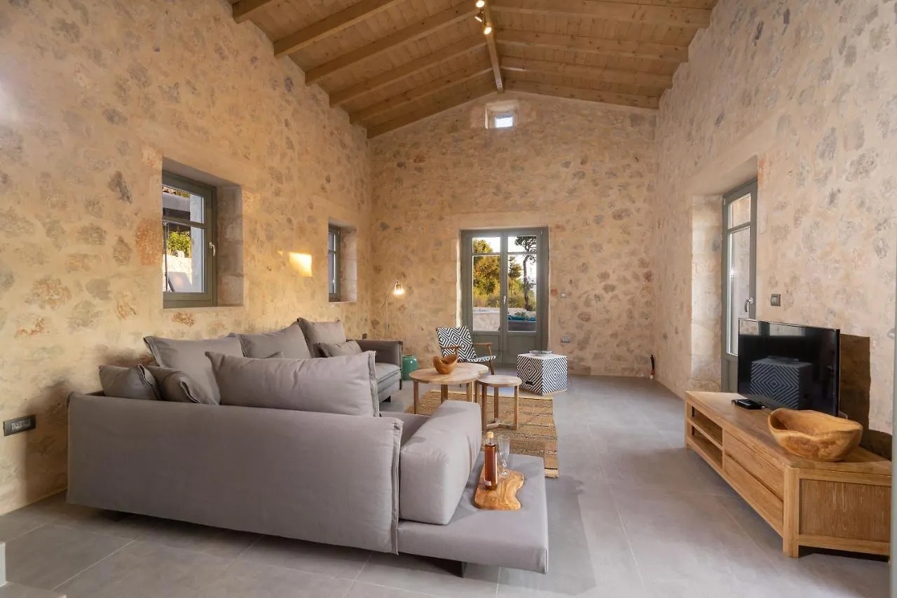 Villa Dafni 0*, Defaranata Greece
